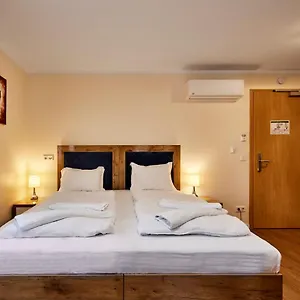 فندق Isha, فرانكفورت